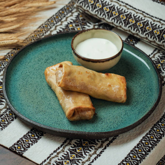 Pfannkuchen mit Fleischfüllung